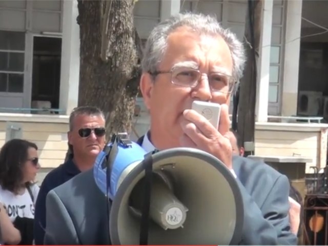 Εκδήλωση διαμαρτηρίας στην ΤΑ στις 24/07/2017 - Δήμαρχος Τσερίου